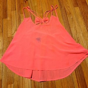Hot pink tanktop